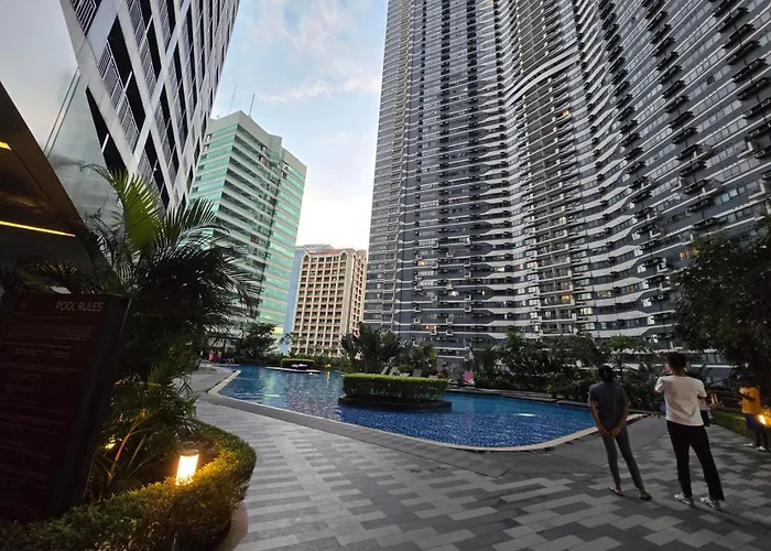 Aparthotel Mafresco Makati Staycation 3*